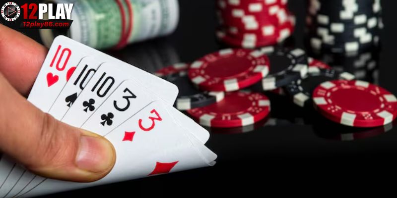 Tiến Lên Miền Bắc - Lưu Ý Quan Trọng Và Chiến Thuật Chơi 2 Cách chơi bài tiến lên tại 12PLAY