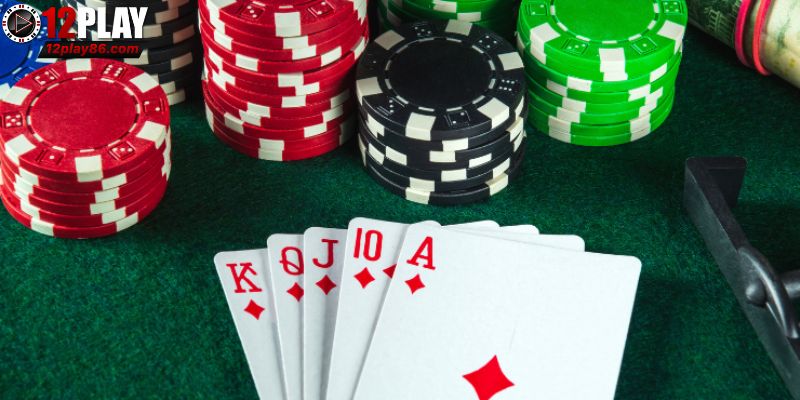 Tiến Lên Miền Nam - Hướng Dẫn Chơi Chi Tiết Tại 12PLAY 1 Trải nghiệm Tiến Lên Miền Nam đầy hấp dẫn